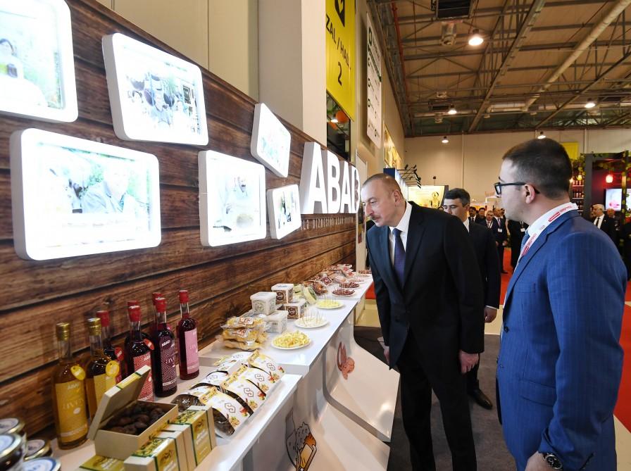 Prezident İlham Əliyev XXIV Azərbaycan Beynəlxalq Qida Sənayesi və XII Azərbaycan Beynəlxalq Kənd Təsərrüfatı sərgiləri ilə tanış olub (YENİLƏNİB -2)