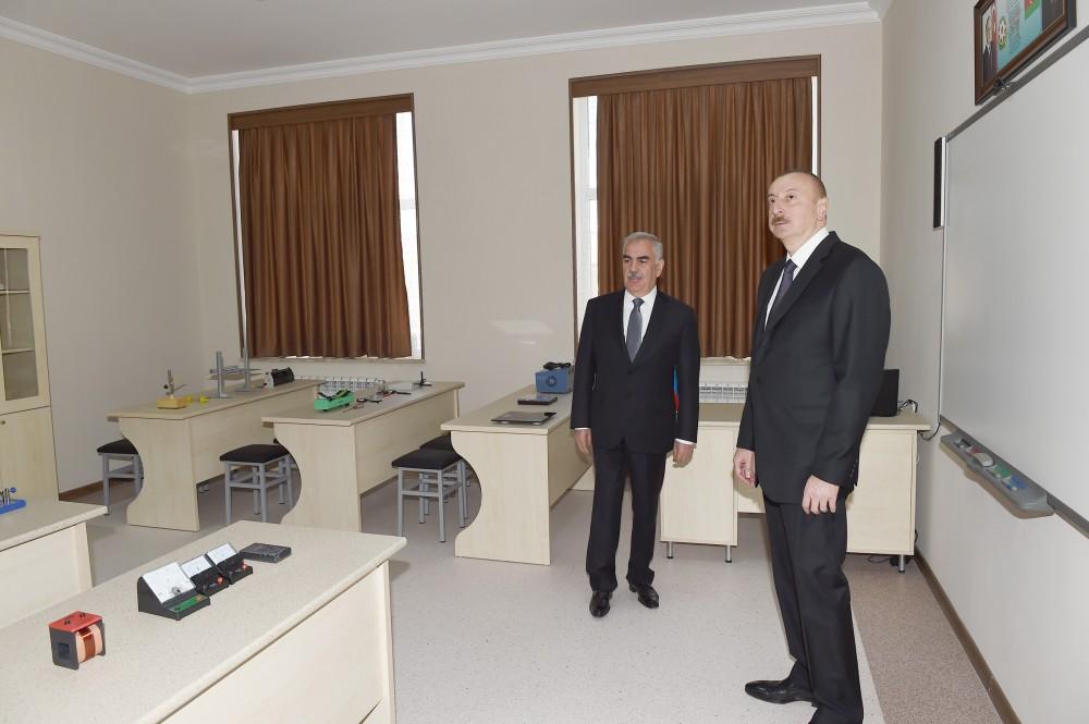 Prezident İlham Əliyev Naxçıvan şəhərində 6 saylı tam orta məktəbin açılışını edib (FOTO)