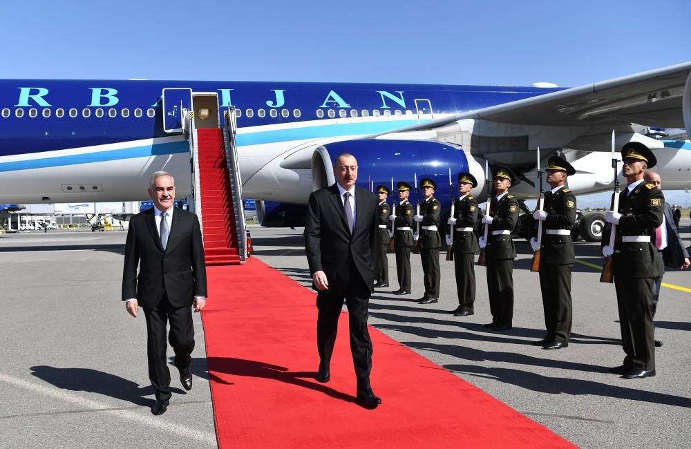 Prezident İlham Əliyev Naxçıvan Muxtar Respublikasına səfərə gəlib (FOTO)