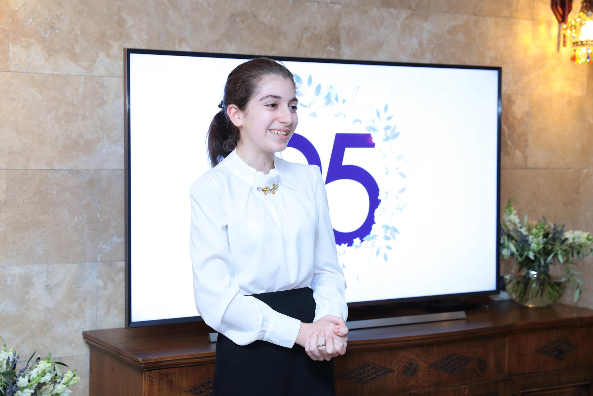 Leyla Əliyeva Ümummilli Lider Heydər Əliyevin 95 illiyinə həsr edilən ədəbi-musiqili mərasimdə iştirak edib (FOTO)