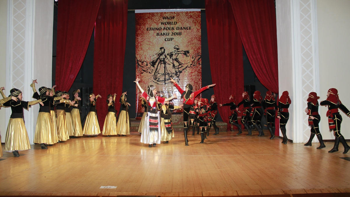 Bakıda xalq rəqsləri üzrə Dünya Kuboku keçirilib (FOTO)