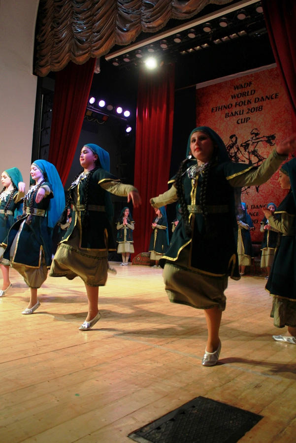 Bakıda xalq rəqsləri üzrə Dünya Kuboku keçirilib (FOTO)