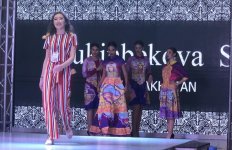 Gülnarə Xəlilova Qazaxıstanda gənc dizaynerlərin işini qiymətləndirib (FOTO)