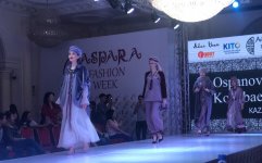 Gülnarə Xəlilova Qazaxıstanda gənc dizaynerlərin işini qiymətləndirib (FOTO)