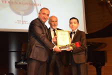 Gənc kamança ifaçılarının II respublika müsabiqəsinin yekun konserti olub (FOTO)