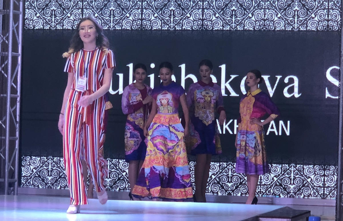 Gülnarə Xəlilova Qazaxıstanda gənc dizaynerlərin işini qiymətləndirib (FOTO)