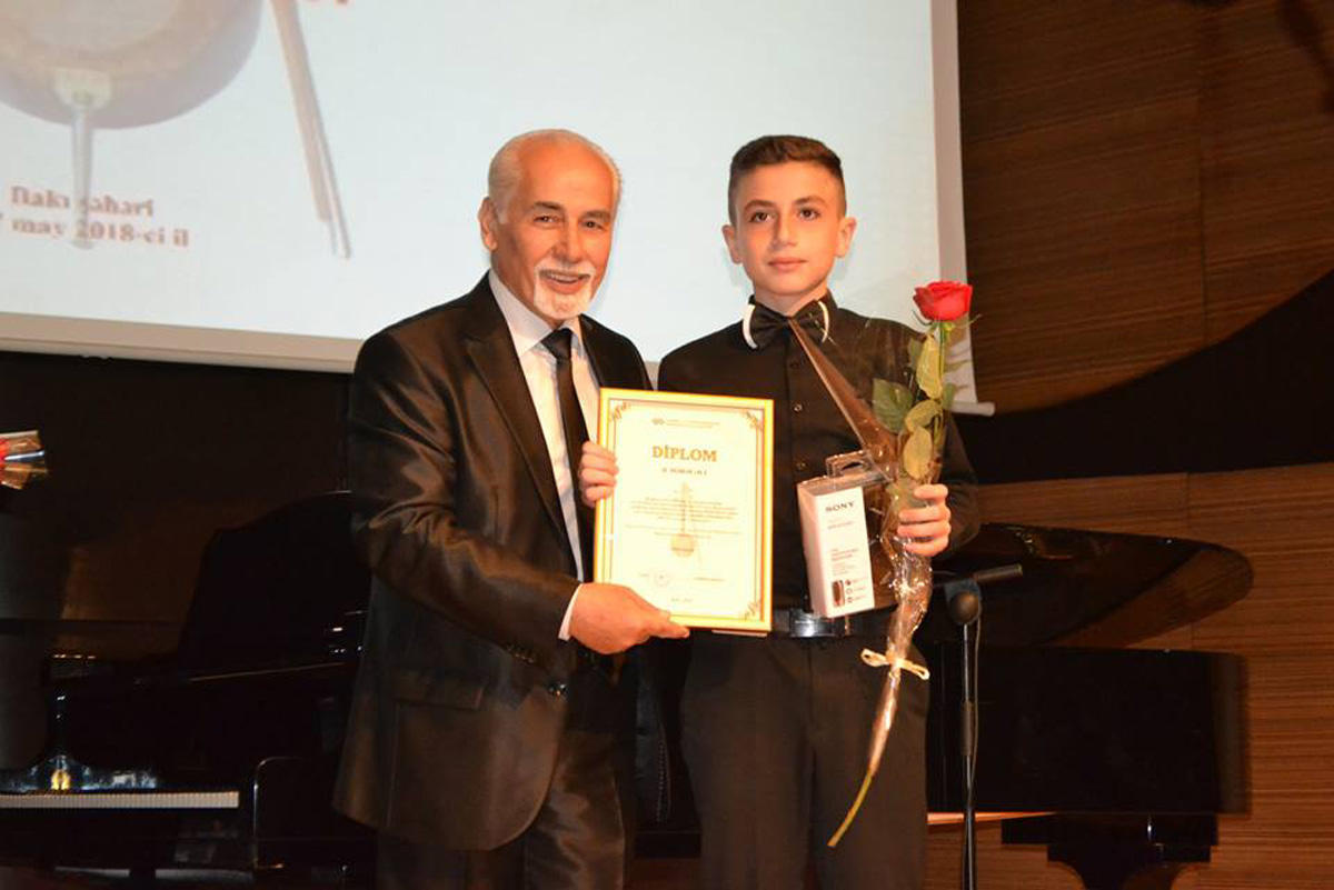 Gənc kamança ifaçılarının II respublika müsabiqəsinin yekun konserti olub (FOTO)