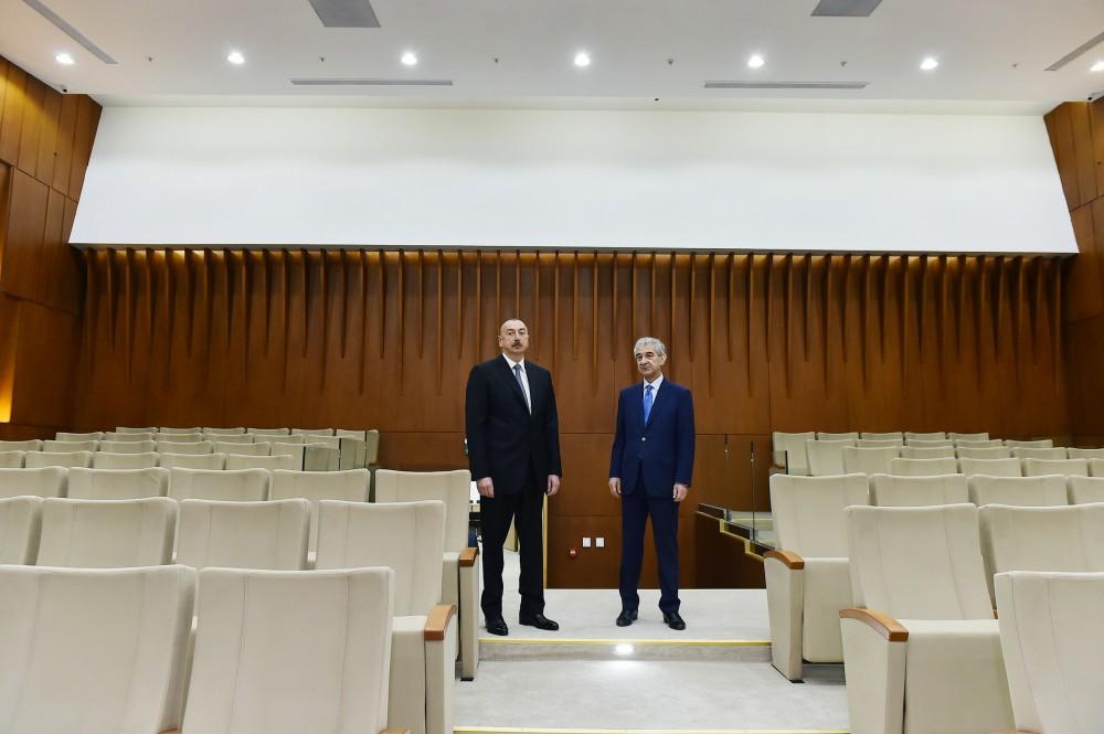 Prezident İlham Əliyev Yeni Azərbaycan Partiyasının yeni inzibati binasının açılışında iştirak edib (FOTO) (YENİLƏNİB)