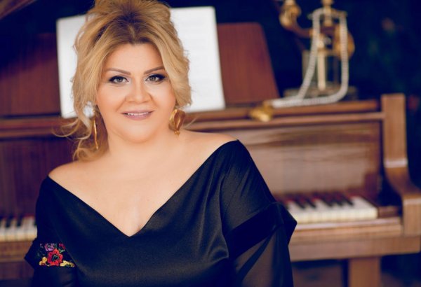 Aygün Səmədzadə: Harmoniya gözəllikdə, duyğularda və parlaq rənglərdə təzahür edir (MÜSAHİBƏ)