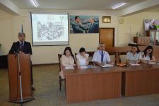Bilik Fondu gənc tədqiqatçıları sabahın mütəxəssisləri ilə görüşdürüb (FOTO)