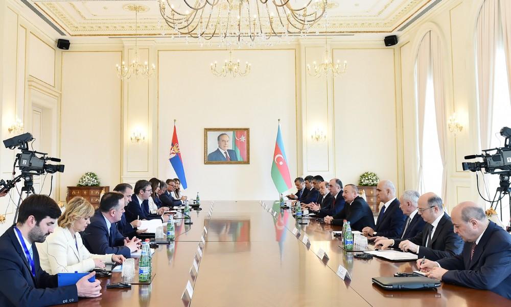 Azərbaycan və Serbiya prezidentlərinin geniş tərkibdə görüşü olub (FOTO) (YENİLƏNİB)