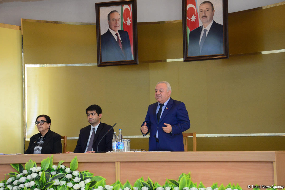 YAP-ın Xətai rayon təşkilatında Azərbaycan Xalq Cümhuriyyətinin 100 illiyi qeyd edilib (FOTO)
