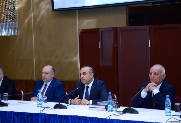 “Müsəlman Şərqində ilk demokratik respublika” adlı elmi-praktik konfransı keçirilib (FOTO)