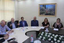 Teatrşünas alimin 100 illik yubileyi keçirilib (FOTO)
