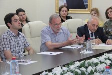 Teatrşünas alimin 100 illik yubileyi keçirilib (FOTO)