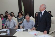 Teatrşünas alimin 100 illik yubileyi keçirilib (FOTO)