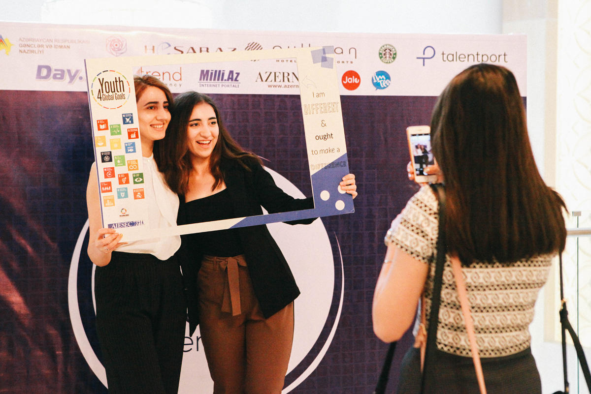 "Youth Speak Forum" yekunlaşıb (FOTO)