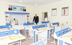 Prezident İlham Əliyev və birinci xanım Mehriban Əliyeva məcburi köçkünlər üçün salınmış “Qobu Park” yaşayış kompleksinin açılışında iştirak ediblər (YENİLƏNİB-2) (FOTO)