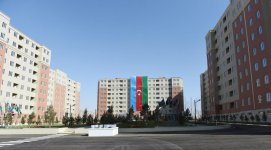 Prezident İlham Əliyev və birinci xanım Mehriban Əliyeva məcburi köçkünlər üçün salınmış “Qobu Park” yaşayış kompleksinin açılışında iştirak ediblər (YENİLƏNİB-2) (FOTO)