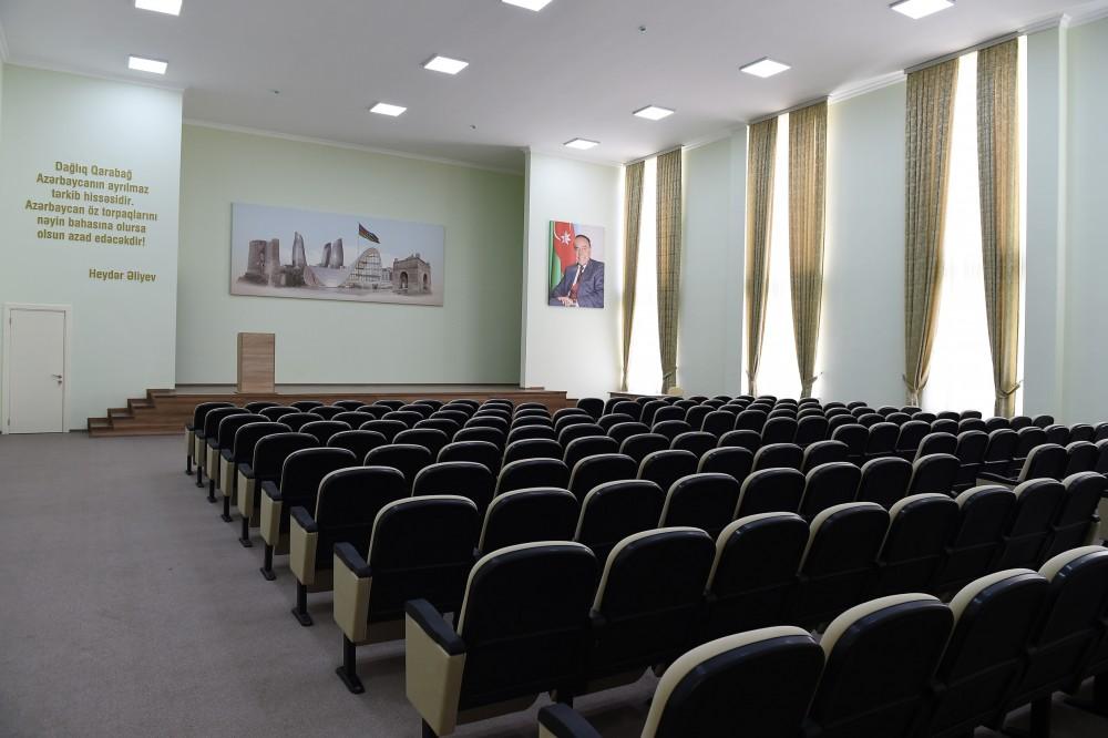 Prezident İlham Əliyev və birinci xanım Mehriban Əliyeva məcburi köçkünlər üçün salınmış “Qobu Park” yaşayış kompleksinin açılışında iştirak ediblər (YENİLƏNİB-2) (FOTO)