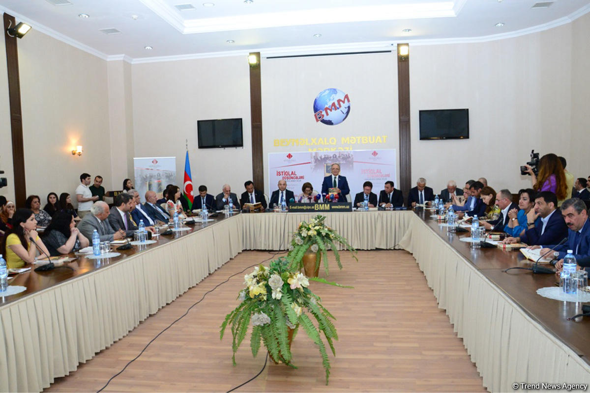 "İstiqlal düşüncələri. Cümhuriyyətə aparan yollar" kitabının təqdimat mərasimi keçirilib (FOTO)