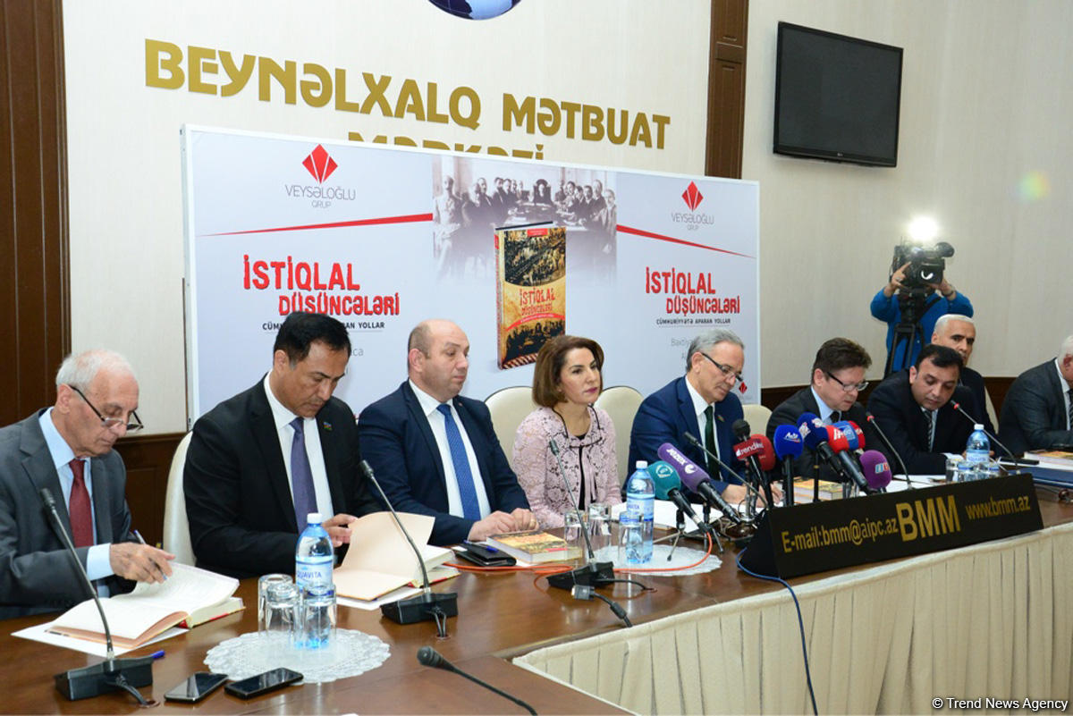 "İstiqlal düşüncələri. Cümhuriyyətə aparan yollar" kitabının təqdimat mərasimi keçirilib (FOTO)