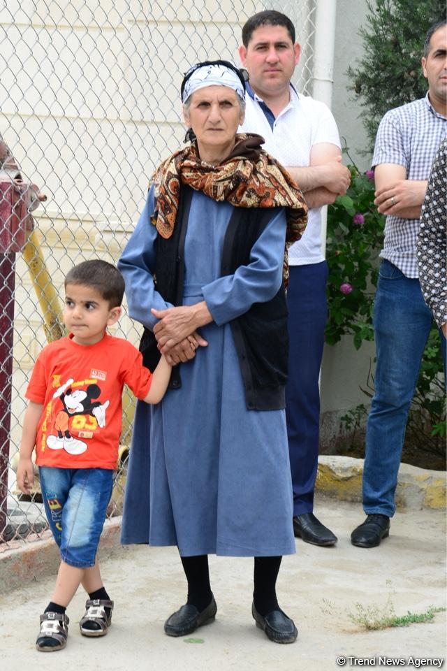 6 saylı cəzaçəkmə müəssisəsindən 62 məhkum azadlığa buraxılıb (FOTO)