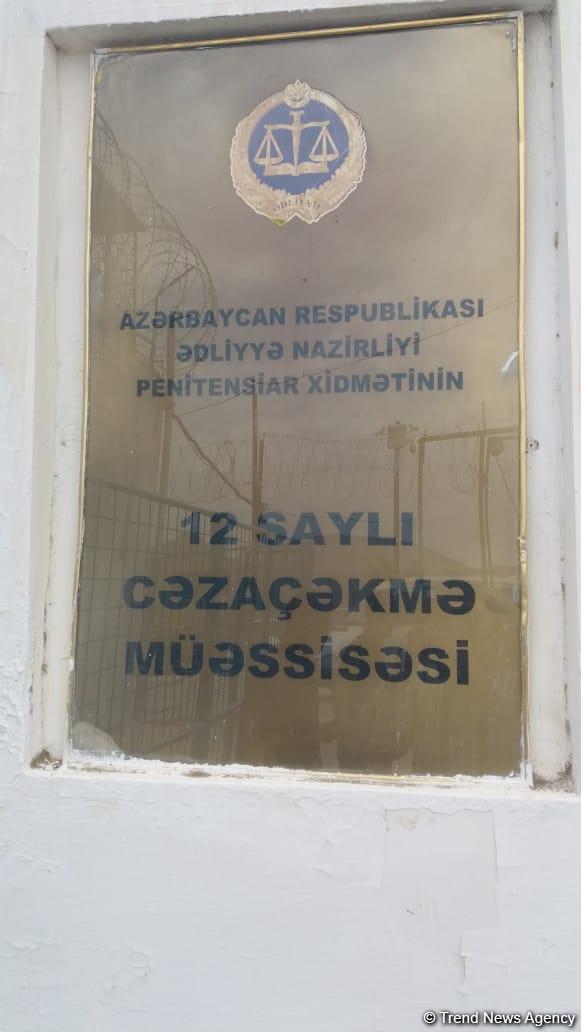 4 cəzaçəkmə müəssisəsindən 39 məhkum azadlığa buraxılıb (FOTO)