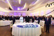 Prezident İlham Əliyev və birinci xanım Mehriban Əliyeva Azərbaycan Xalq Cümhuriyyətinin 100 illik yubileyi münasibətilə rəsmi qəbulda iştirak ediblər (YENİLƏNİB) (FOTO)