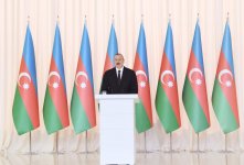 Prezident İlham Əliyev və birinci xanım Mehriban Əliyeva Azərbaycan Xalq Cümhuriyyətinin 100 illik yubileyi münasibətilə rəsmi qəbulda iştirak ediblər (YENİLƏNİB) (FOTO)