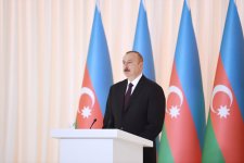 Prezident İlham Əliyev və birinci xanım Mehriban Əliyeva Azərbaycan Xalq Cümhuriyyətinin 100 illik yubileyi münasibətilə rəsmi qəbulda iştirak ediblər (YENİLƏNİB) (FOTO)