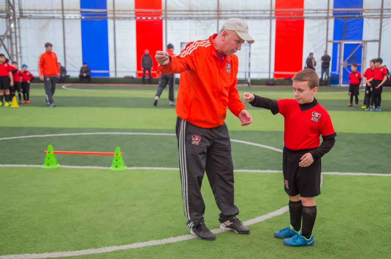 Vladislav Qədirov: AZFAR Biznes-Liqası turniri futbolun və sağlam həyat tərzinin təbliği üçün yaxşı fürsətdir (FOTO)