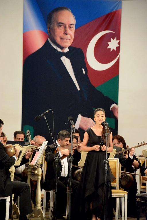 Filarmoniyada Cümhuriyyətin 100 illiyinə həsr olunmuş konsert keçirilib (FOTO)