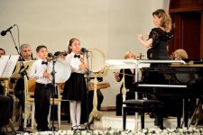 Filarmoniyada Cümhuriyyətin 100 illiyinə həsr olunmuş konsert keçirilib (FOTO)