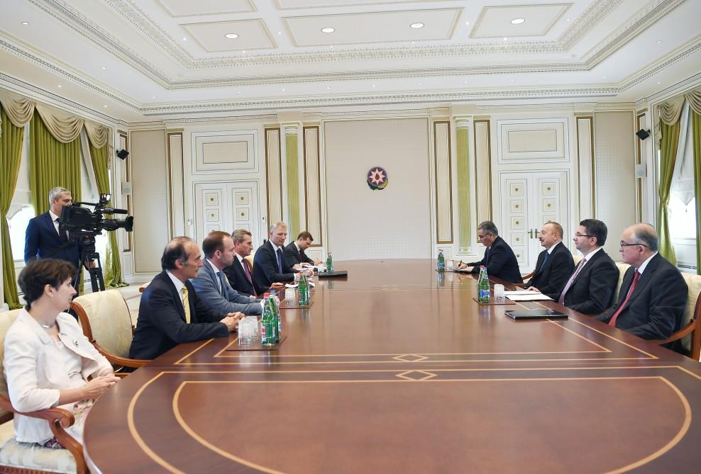 Prezident İlham Əliyev Avropa Komissiyasının nümayəndə heyətini qəbul edib