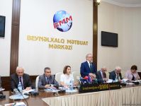 “Kaspi nəşrləri” seriyasından iki yeni kitabın təqdimatı olub (FOTO)
