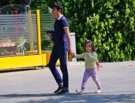 Bakıda uşaqların 1 iyun sevinci (FOTO)