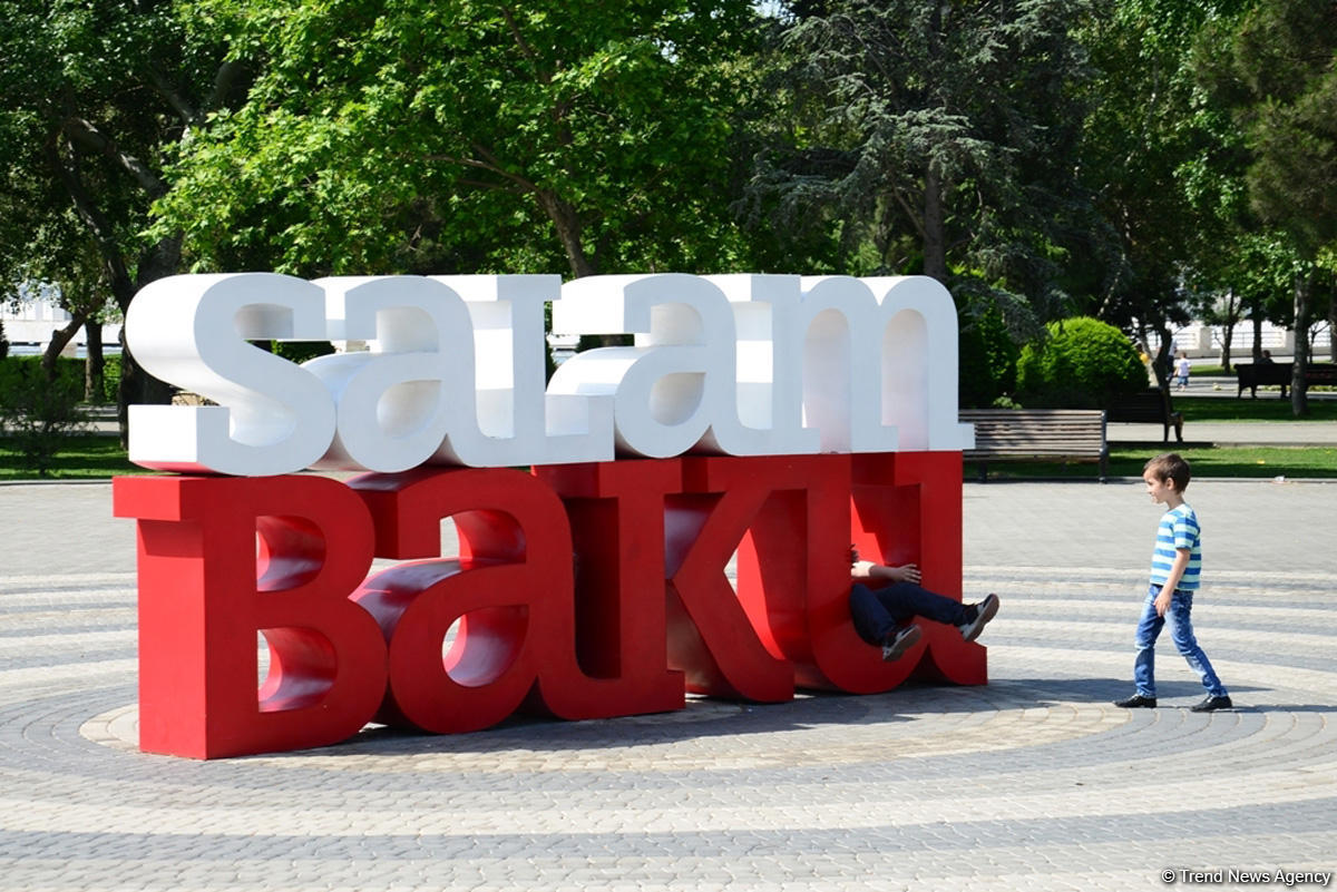 Bakıda uşaqların 1 iyun sevinci (FOTO)
