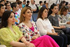 Bakıda valideyn himayəsindən məhrum uşaqlar üçün konsert keçirilib (FOTO)