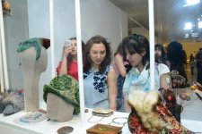Leyla Əliyeva Heydər Əliyev Mərkəzində "Moda məkanı" adlı sərginin açılış mərasimində iştirak edib (FOTO)