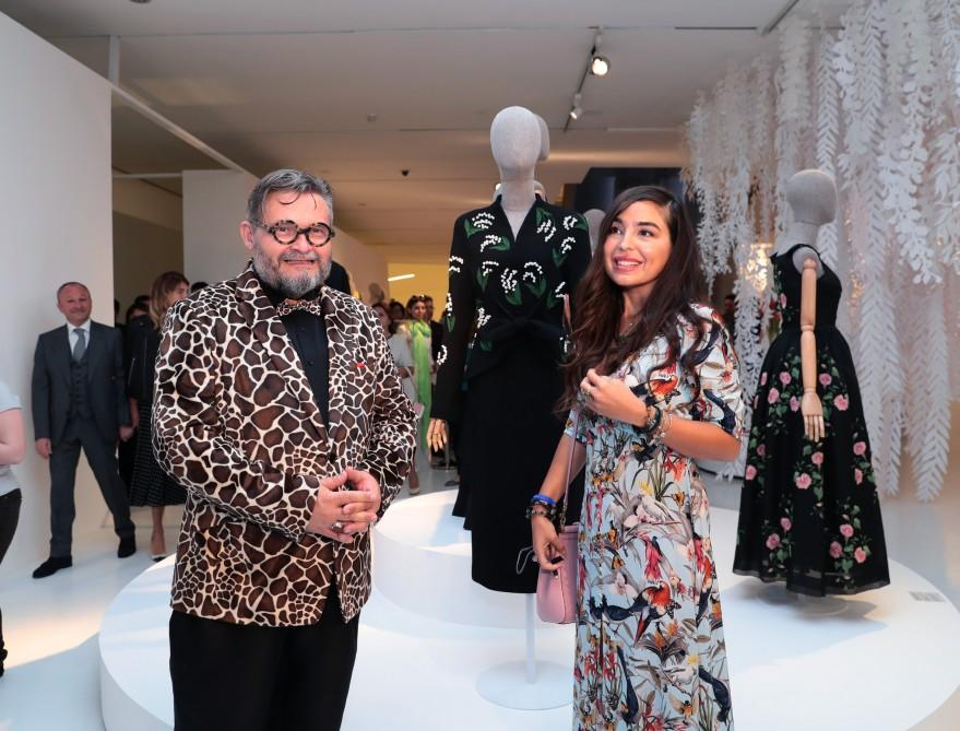 Leyla Əliyeva Heydər Əliyev Mərkəzində "Moda məkanı" adlı sərginin açılış mərasimində iştirak edib (FOTO)