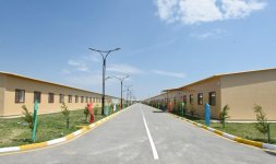 Ali Baş Komandan İlham Əliyev Müdafiə Nazirliyinin “N” saylı hərbi hissəsi üçün inşa edilmiş şəhərciklə tanış olub (FOTO) (YENİLƏNİB)