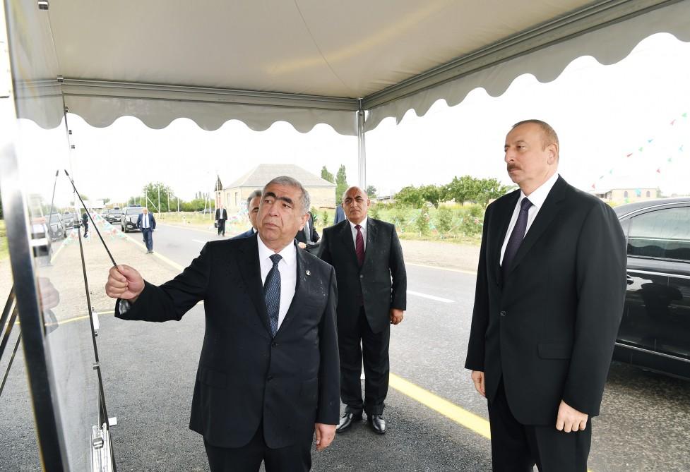 Prezident İlham Əliyev Goranboyda avtomobil yolunun açılışında iştirak edib (FOTO)