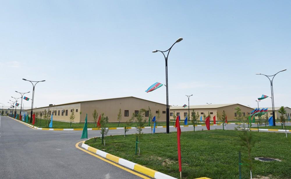 Ali Baş Komandan İlham Əliyev Müdafiə Nazirliyinin “N” saylı hərbi hissəsi üçün inşa edilmiş şəhərciklə tanış olub (FOTO) (YENİLƏNİB)