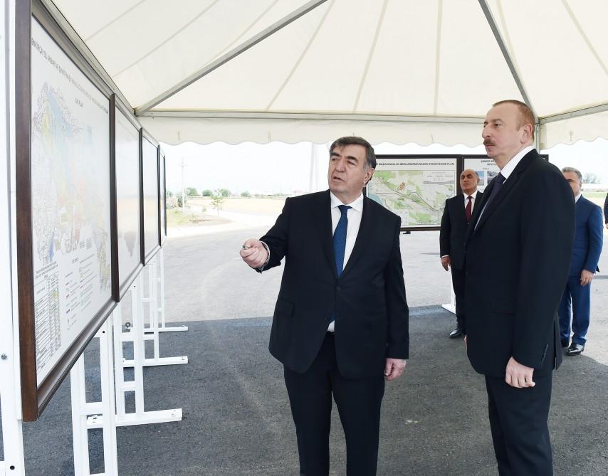 Prezident İlham Əliyev Şəmkir-Samux-Goranboy suvarma kanalının İpək yolu ilə kəsişmə qurğusunun və 4,95 km-lik hissəsinin açılışında iştirak edib (FOTO) (YENİLƏNİB)
