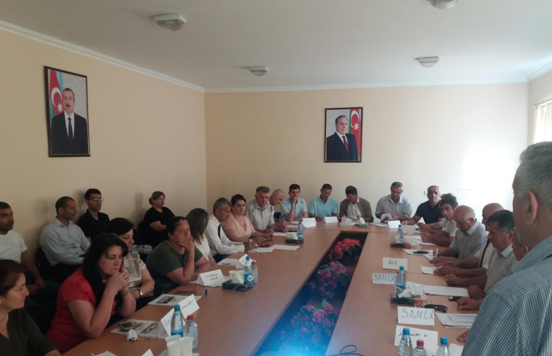 Mirzə Əliyev: “Problemli kreditlərin əsas səbəbi maliyyə savadlılığının olmamasıdır”