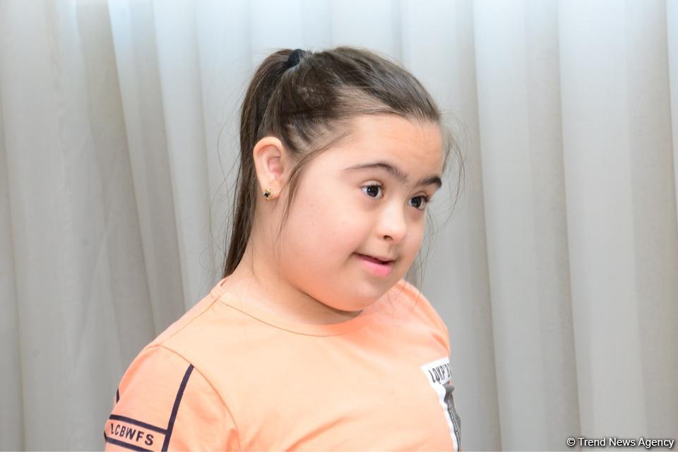 DTX-nin Mədəniyyət Mərkəzində Daun sindromlu uşaqlar üçün xeyriyyə tədbiri təşkil edilib (FOTO)