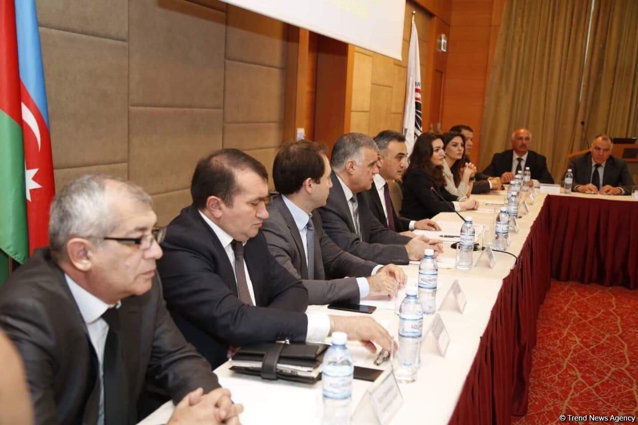 Azərbaycanda vəkillərin ümumi sayı 1202 nəfər oldu (FOTO)
