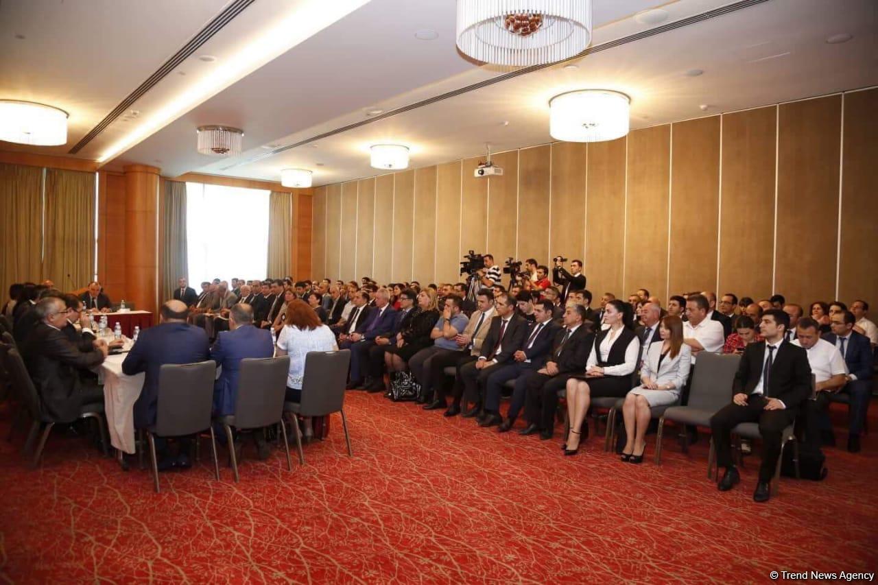 Azərbaycanda vəkillərin ümumi sayı 1202 nəfər oldu (FOTO)