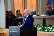 Bu gün AMEA-nın yeni prezidenti və vitse-prezidentləri seçilir (FOTO)